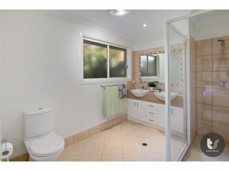 18 Cross Lane, Cleveland QLD 4163