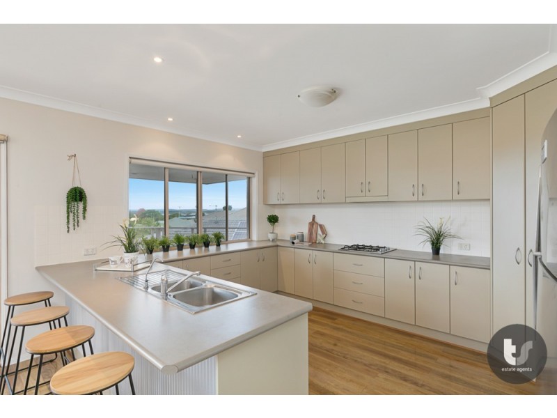 7 Nevis Court, Redland Bay QLD 4165