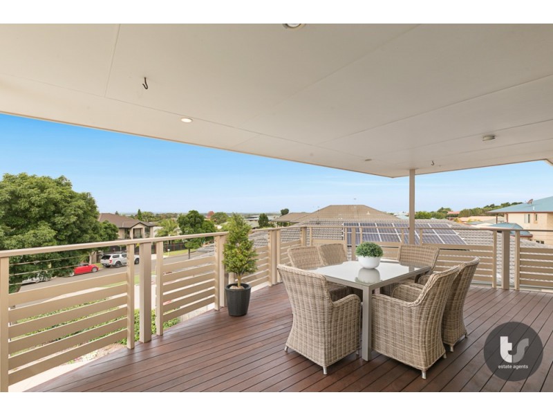 7 Nevis Court, Redland Bay QLD 4165