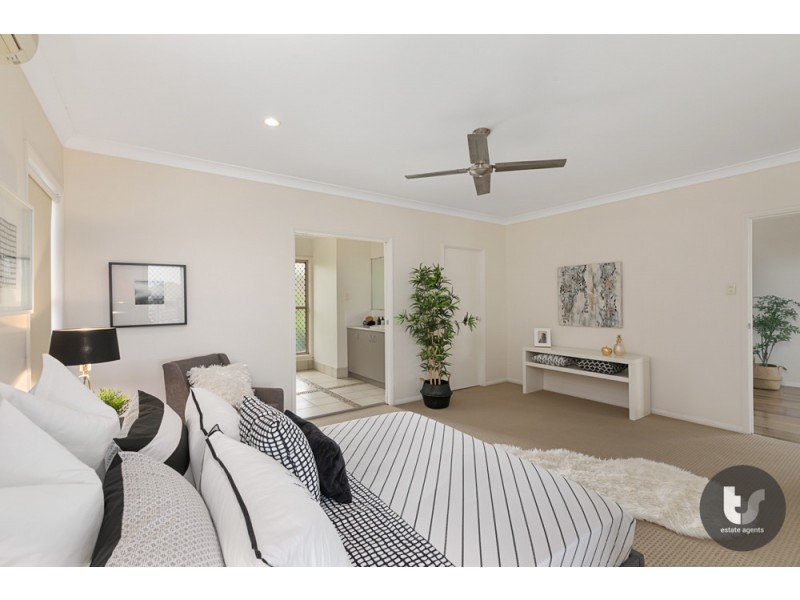 7 Nevis Court, Redland Bay QLD 4165