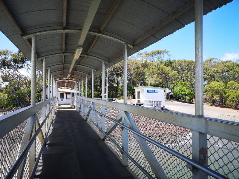 35 Crest Haven, Lamb Island QLD 4184