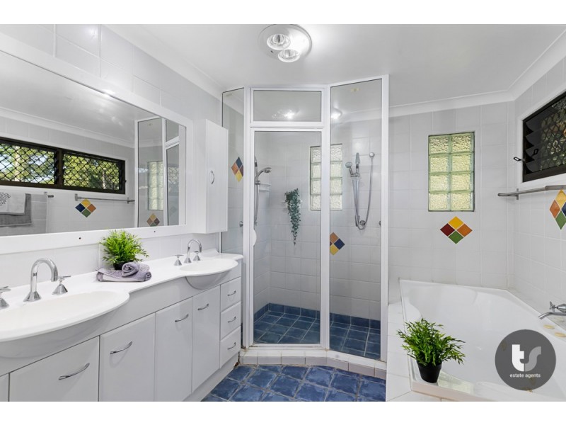 14 Wisteria Court, Victoria Point QLD 4165