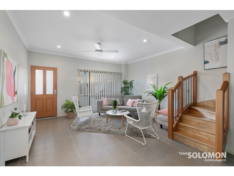 2/24 Dansie Street, Greenslopes QLD 4120