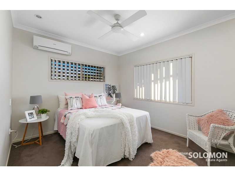 2/24 Dansie Street, Greenslopes QLD 4120