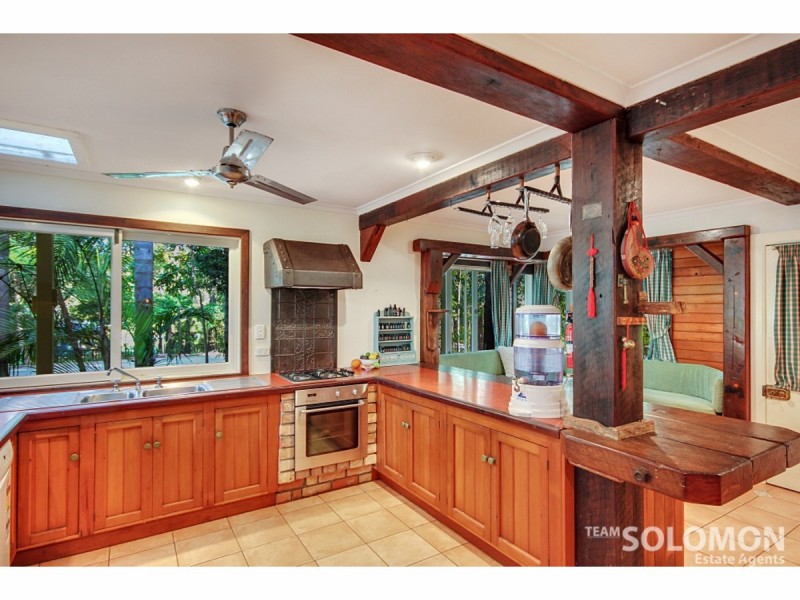 21 Aminya Street, Coochiemudlo Island QLD 4184