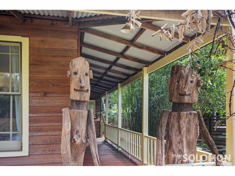 21 Aminya Street, Coochiemudlo Island QLD 4184