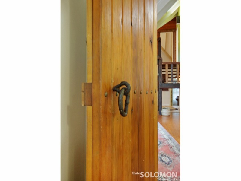 21 Aminya Street, Coochiemudlo Island QLD 4184