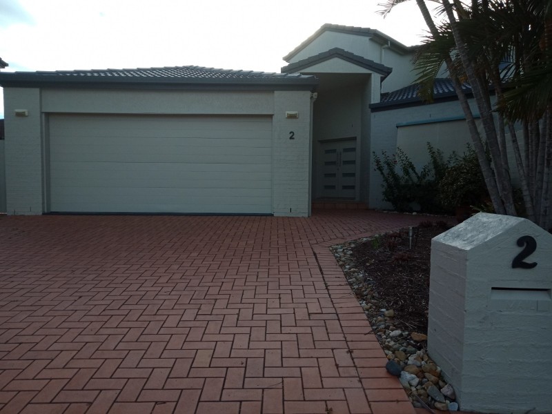2 Medina Court, Ormiston QLD 4160