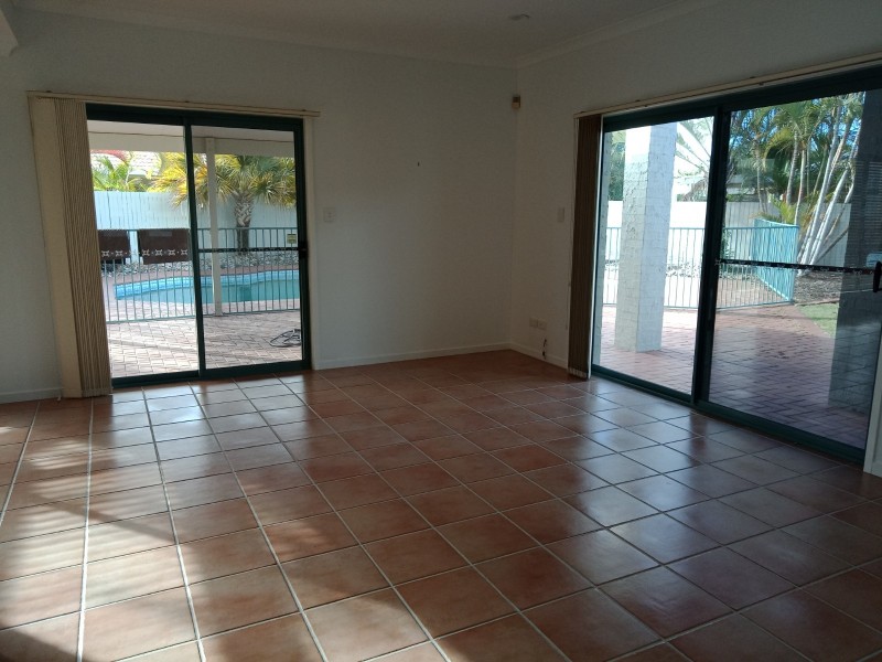 2 Medina Court, Ormiston QLD 4160