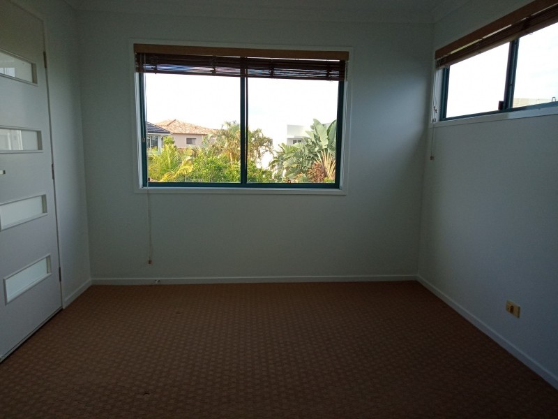 2 Medina Court, Ormiston QLD 4160