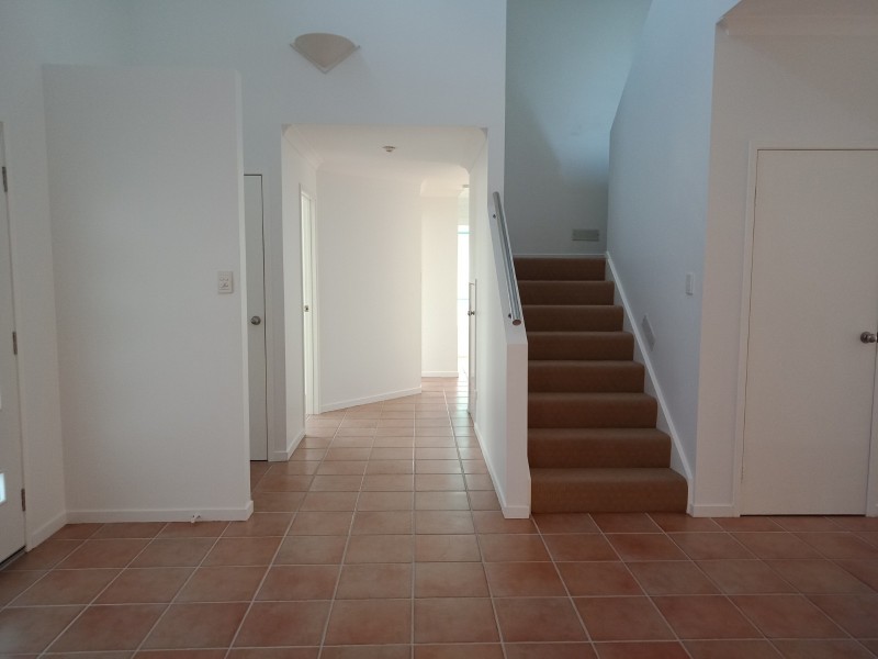 2 Medina Court, Ormiston QLD 4160