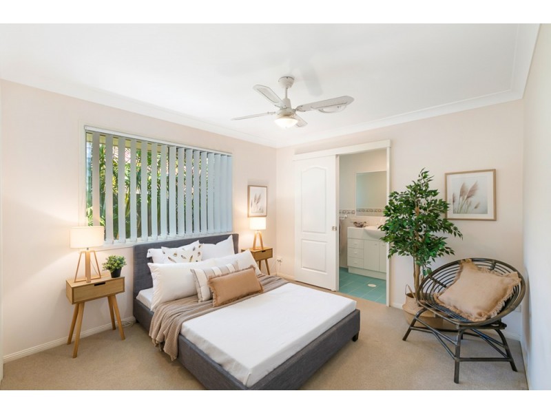 19 Lilly Lane, Birkdale QLD 4159