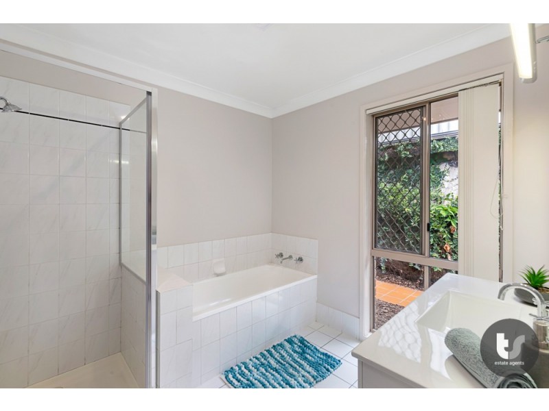 22 Bauple Crescent, Rochedale South QLD 4123
