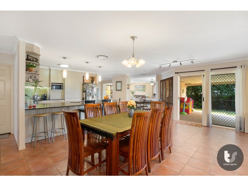 11 Genevieve Court, Wellington Point QLD 4160