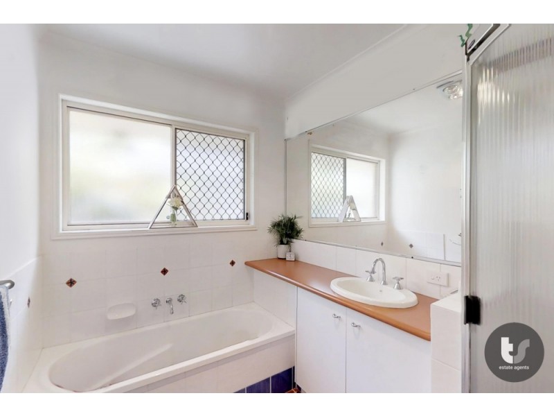 11 Genevieve Court, Wellington Point QLD 4160