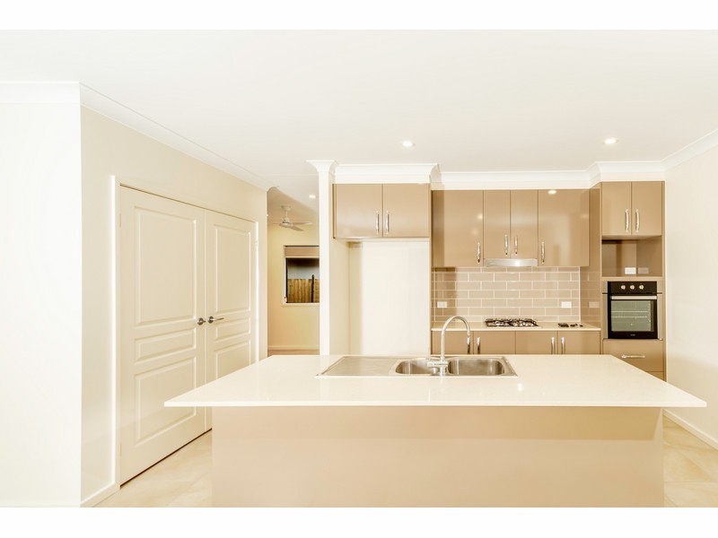 30 Splendour Circuit, Yarrabilba QLD 4207