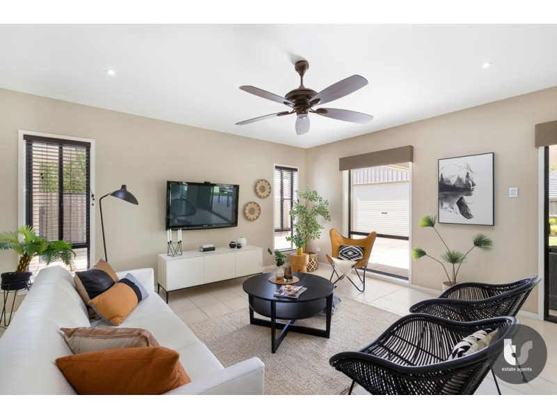 18 Acer Place, Redland Bay QLD 4165