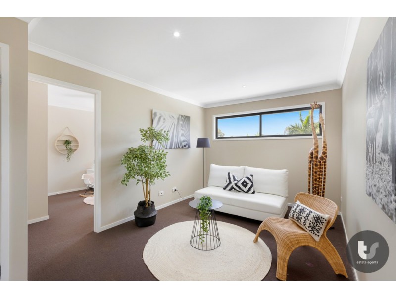 18 Acer Place, Redland Bay QLD 4165