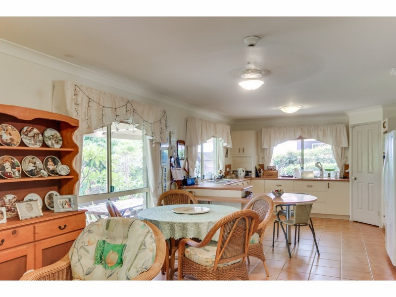 6 Shirley Street, Coochiemudlo Island QLD 4184