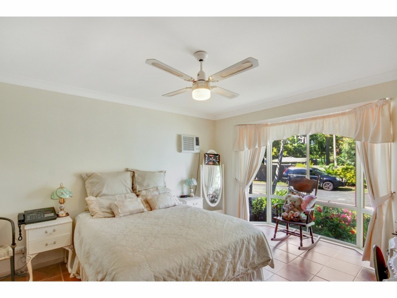 6 Shirley Street, Coochiemudlo Island QLD 4184