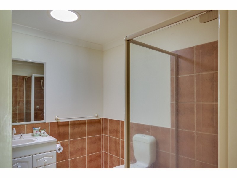 6 Shirley Street, Coochiemudlo Island QLD 4184