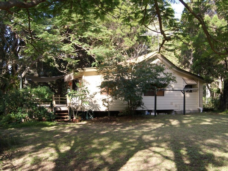 92 Elizabeth Street, Coochiemudlo Island QLD 4184