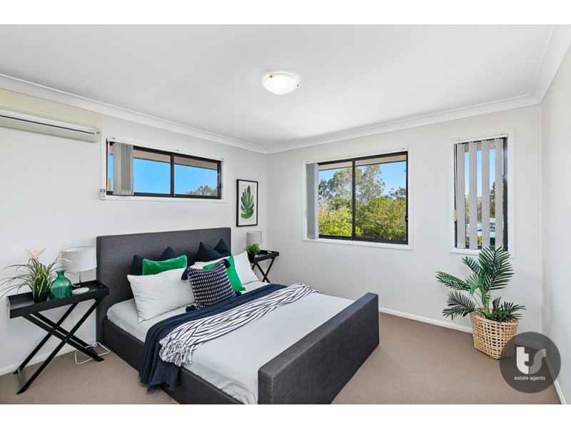 18 Plantation Place, Wellington Point QLD 4160