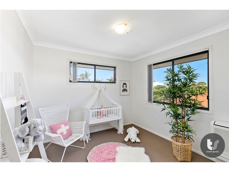 18 Plantation Place, Wellington Point QLD 4160