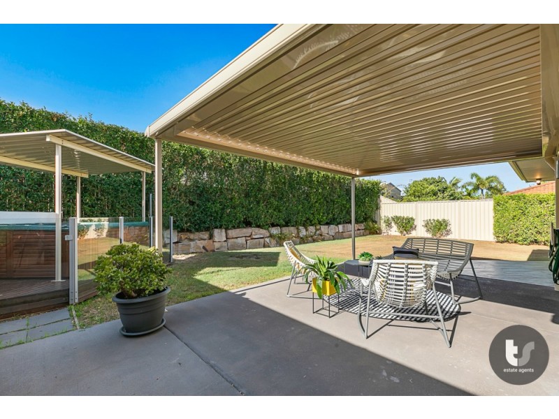 18 Plantation Place, Wellington Point QLD 4160