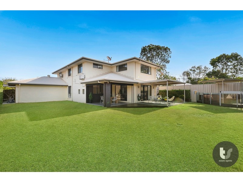 18 Plantation Place, Wellington Point QLD 4160