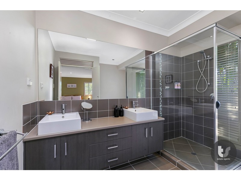 53 Dundas Street, Ormiston QLD 4160