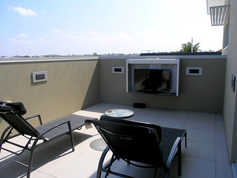 2/36 Kitchener Street, Coorparoo QLD 4151