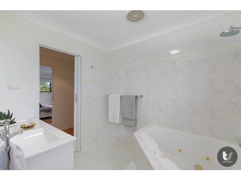 14 Amethyst Street, Alexandra Hills QLD 4161