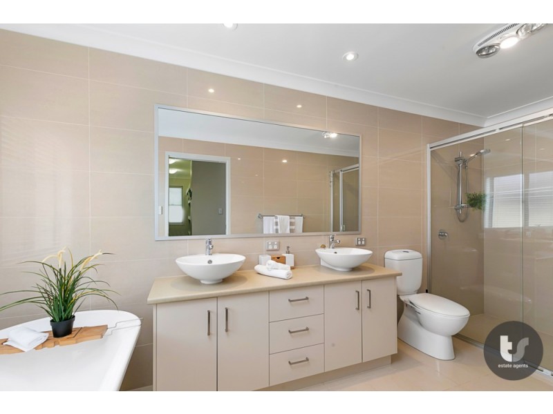 5 Rose Street, Ormiston QLD 4160