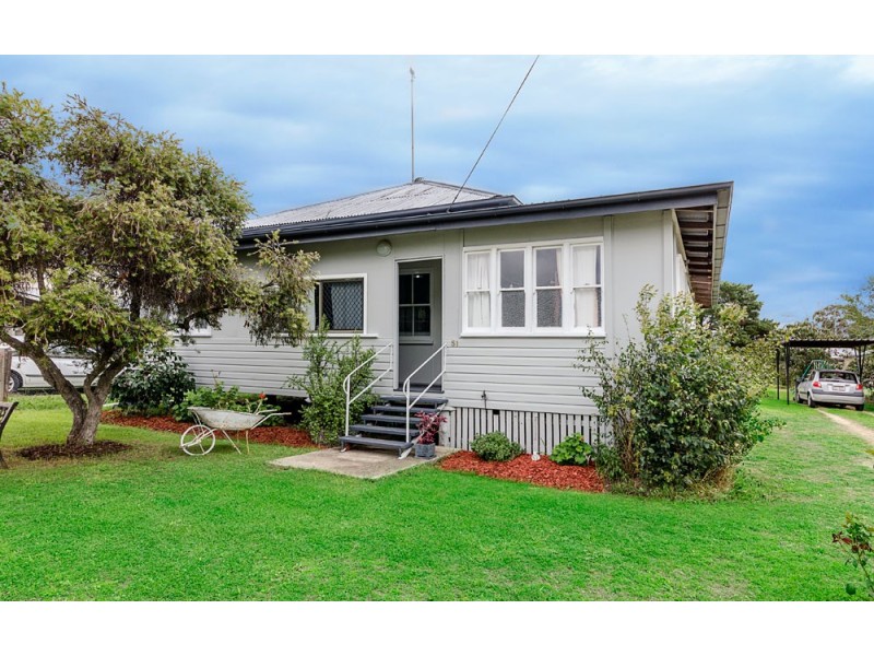51 Myall Avenue, Warwick QLD 4370
