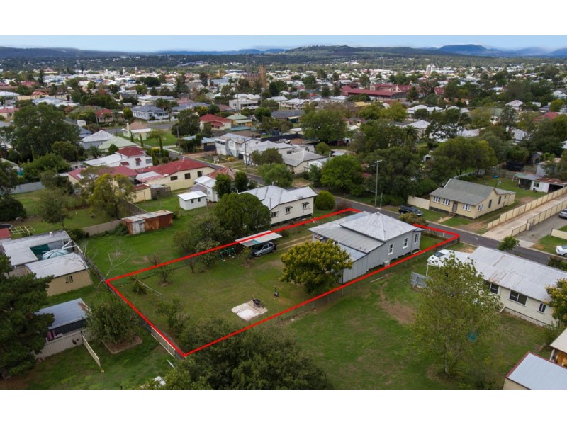 51 Myall Avenue, Warwick QLD 4370