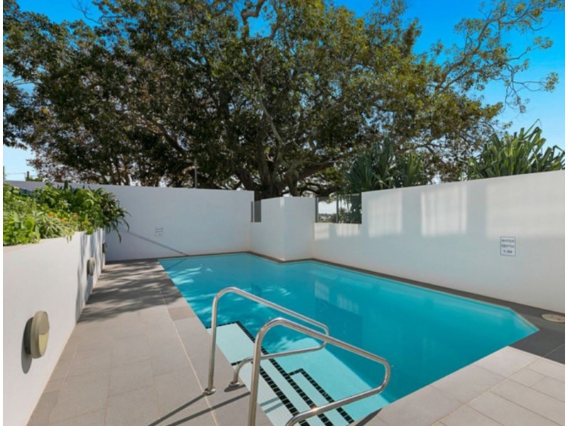 18/29-31 Shore Street East, Cleveland QLD 4163