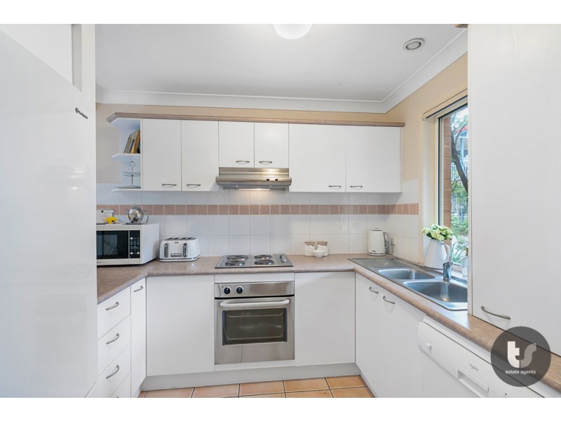 152/333 Colburn Avenue, Victoria Point QLD 4165