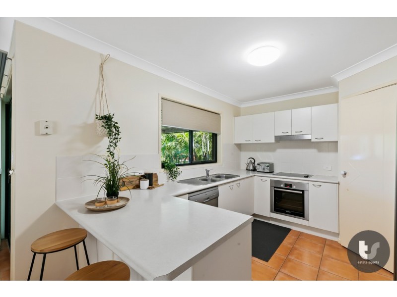 4 Forsyth Place, Wellington Point QLD 4160