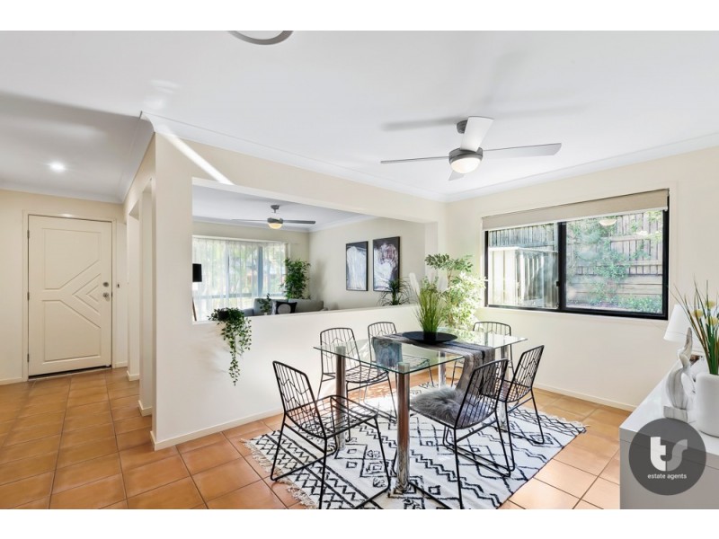 4 Forsyth Place, Wellington Point QLD 4160