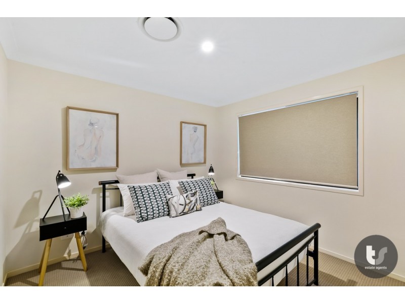 4 Forsyth Place, Wellington Point QLD 4160