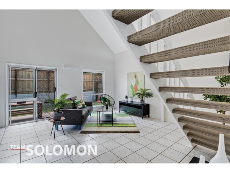 54 Valantine Road, Birkdale QLD 4159