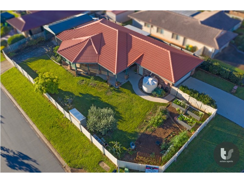 16 Daysland Street, Victoria Point QLD 4165