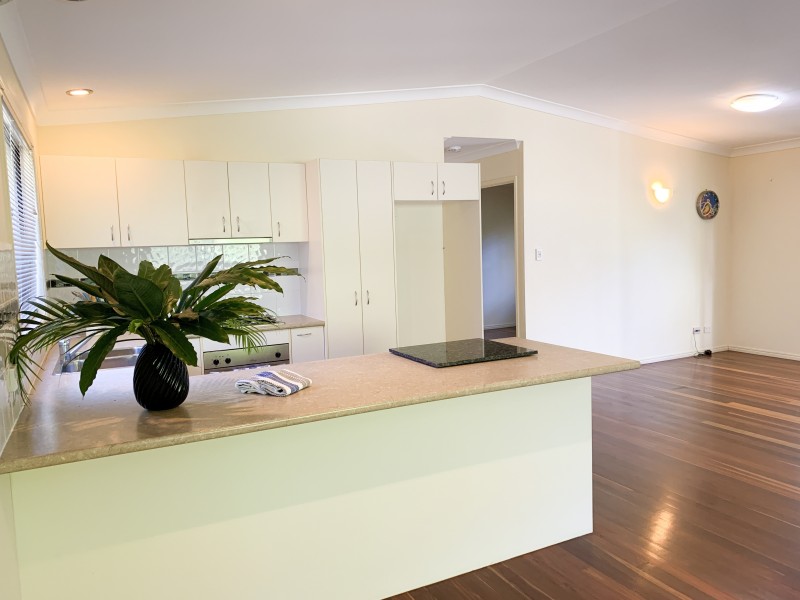 24 Welsby Street, Coochiemudlo Island QLD 4184