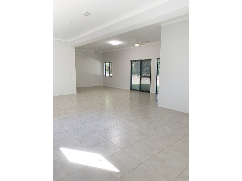 24 Welsby Street, Coochiemudlo Island QLD 4184
