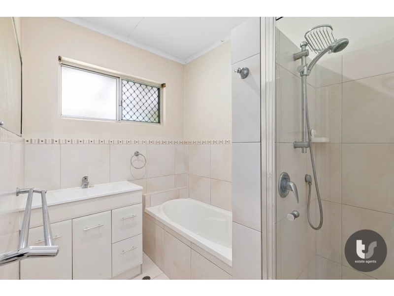 239 Redland Bay Road, Capalaba QLD 4157