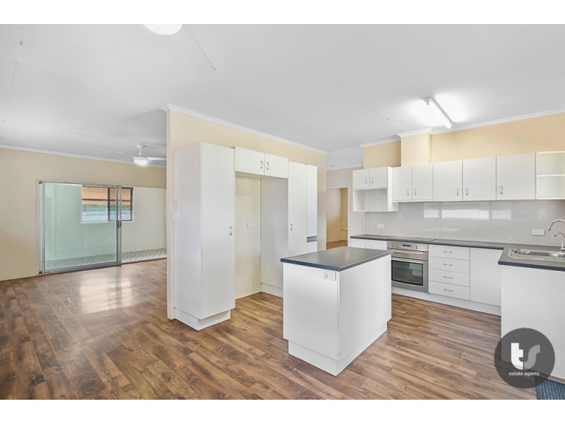 239 Redland Bay Road, Capalaba QLD 4157