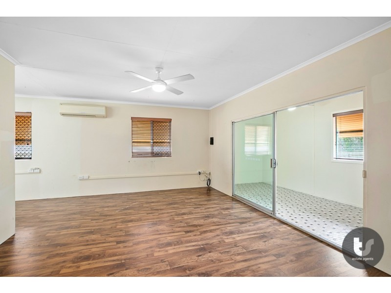 239 Redland Bay Road, Capalaba QLD 4157