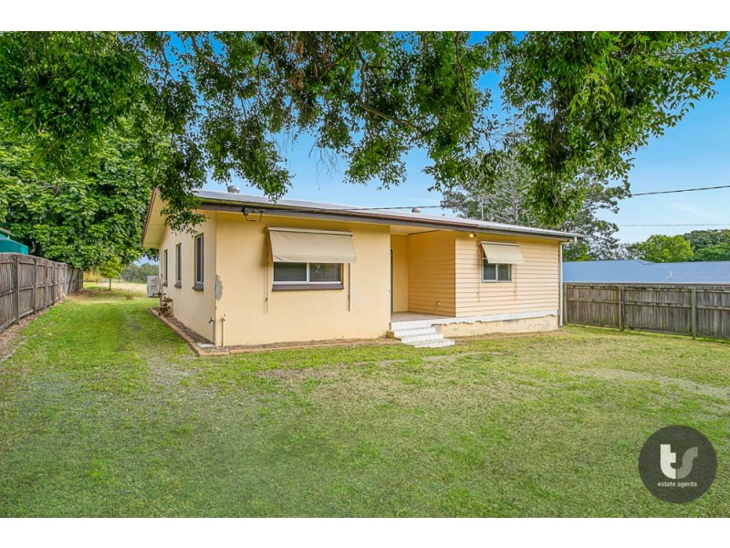 239 Redland Bay Road, Capalaba QLD 4157