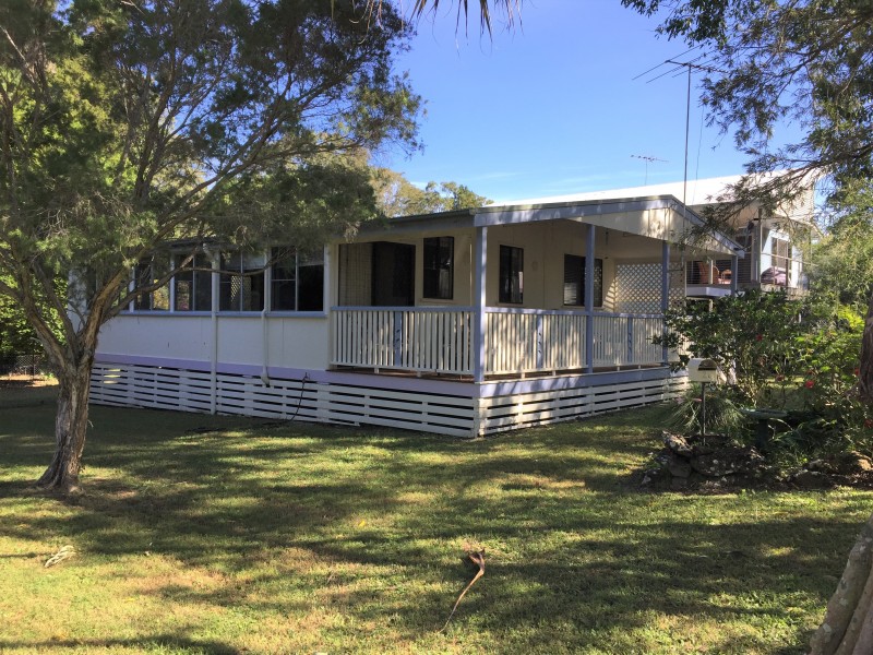 25 Carefree Street, Coochiemudlo Island QLD 4184